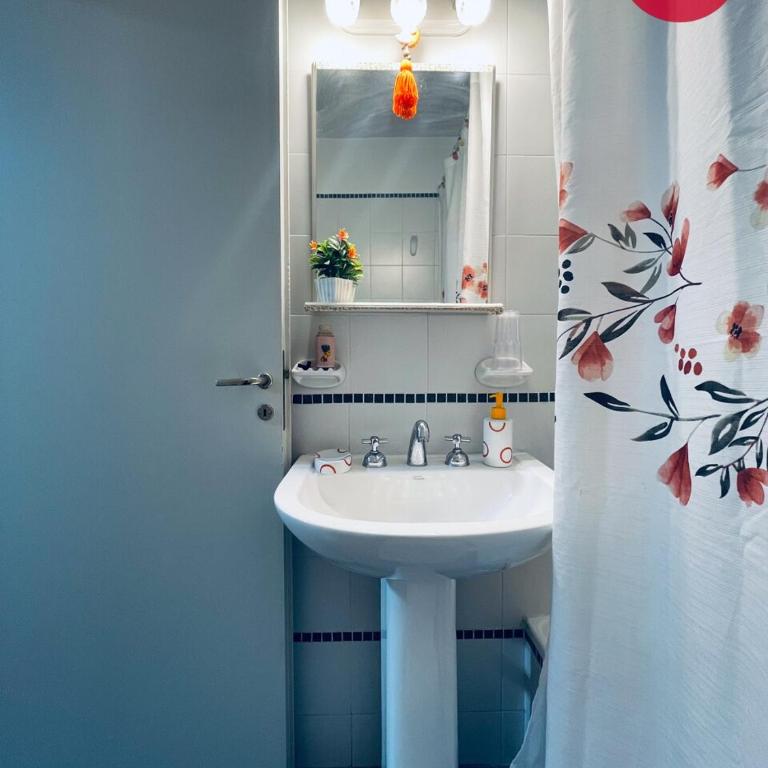 Rent2888 E de Israel - Apartamento de 1 dormitorio - 17