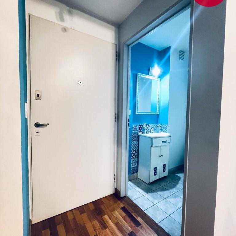 Rent2888 E de Israel - Apartamento de 1 dormitorio - 35
