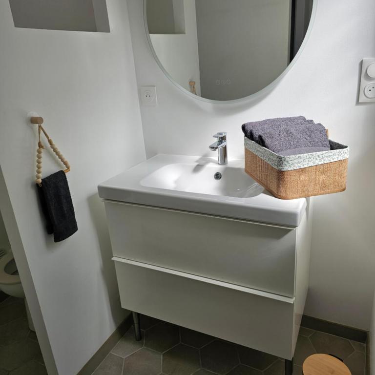 L'Écrin Manceau Élégance, Sérénité & Confort - One-Bedroom Apartment - 11