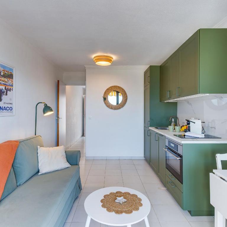 ANGE GARDIEN VI AP4502 By Riviera Holiday Homes - Appartement 1 Chambre avec Vue sur la Mer et Terrasse - 14