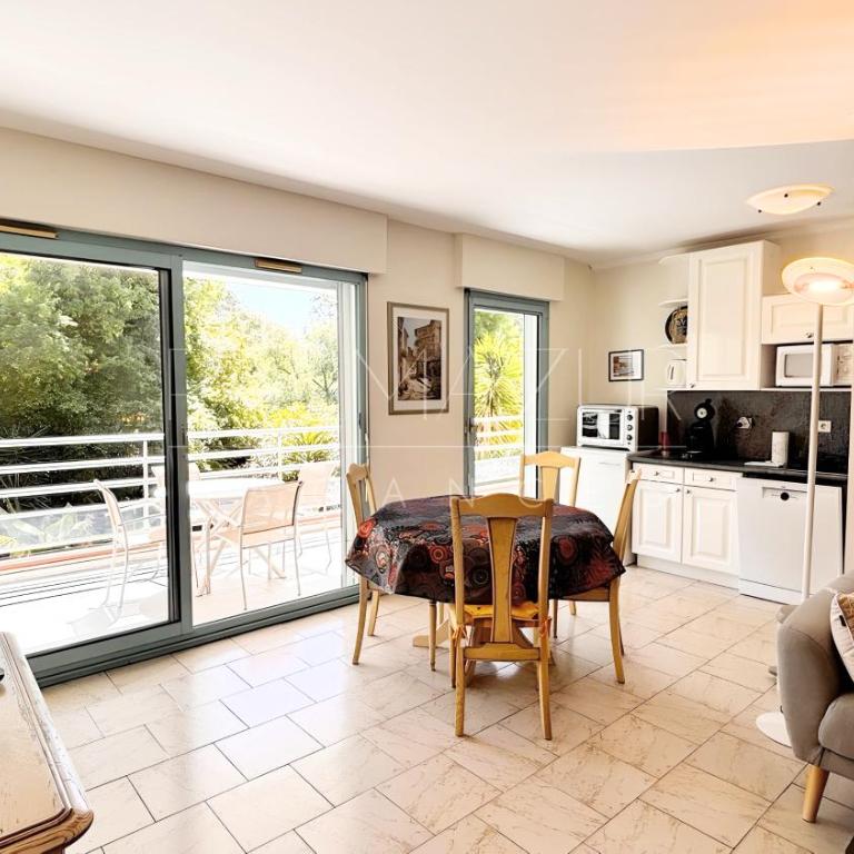 Résidence l'Olympia, avec 1 chambre, balcon, clim - Palmazur Vacances - One-Bedroom Apartment - 9