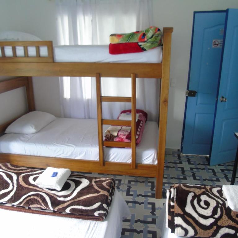 Vista Farallones Hostel - Bed in 4-Bed Mixed Dormitory Room - 2