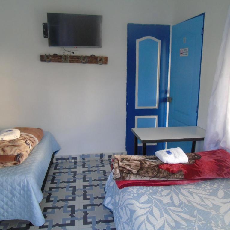 Vista Farallones Hostel - Bed in 4-Bed Female Dormitory Room - 4