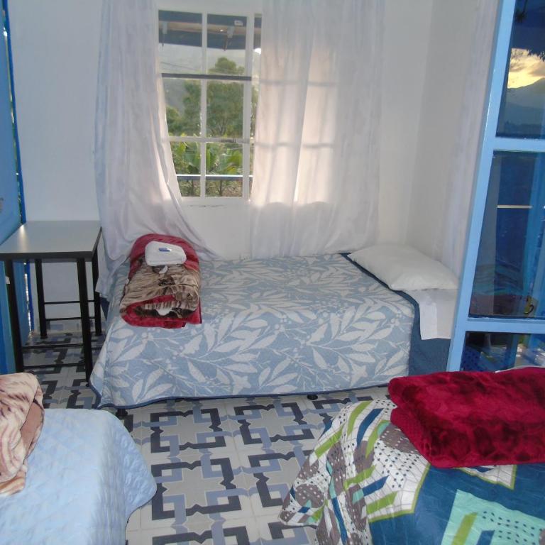 Vista Farallones Hostel - Bed in 4-Bed Female Dormitory Room - 3