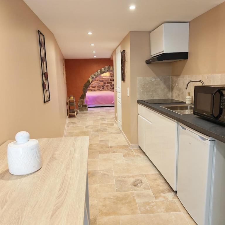 L'envoûtante, loveroom jacuzzi romantique - Appartement 1 Chambre - 7