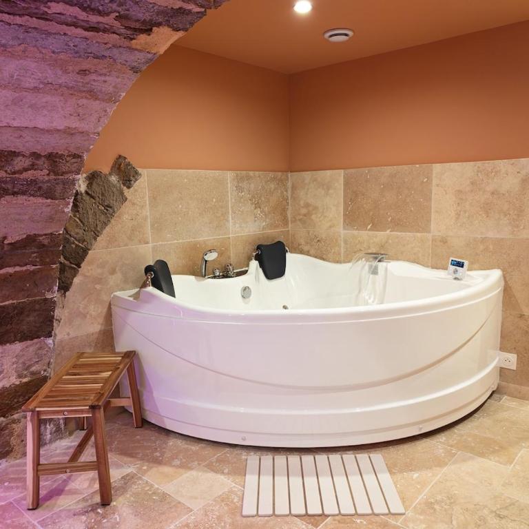 L'envoûtante, loveroom jacuzzi romantique - Appartement 1 Chambre - 15