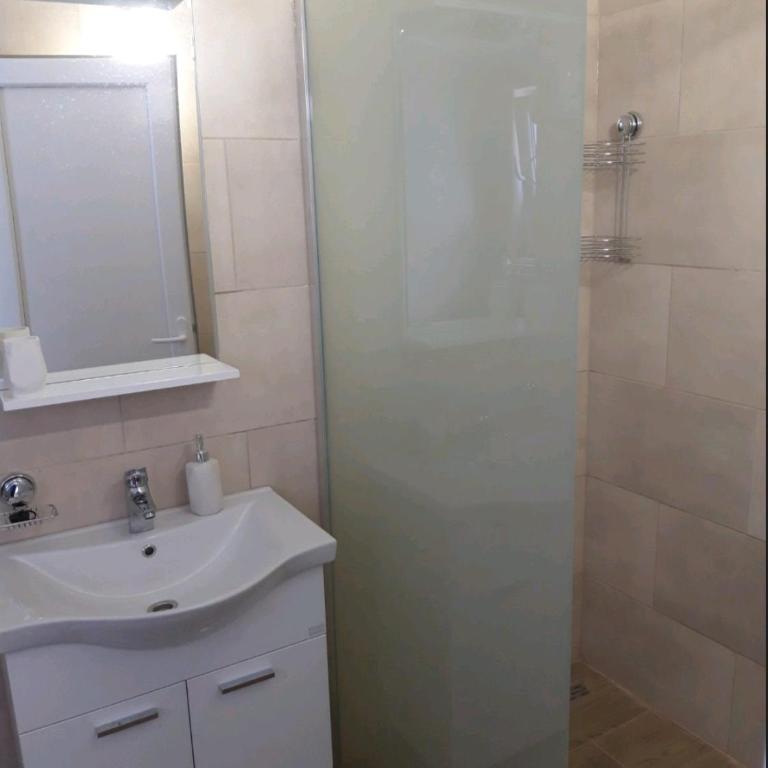Modern&Cozy Bosnian house with GARDEN+FREE parking - Deluks Jednokrevetna Soba - 18