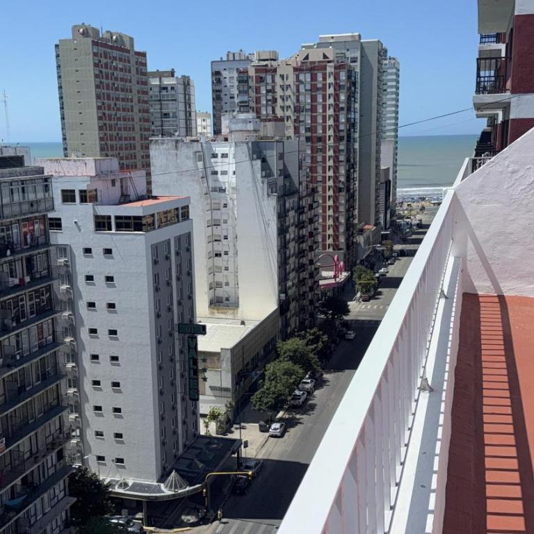 Terraza al Mar amplio ambiente con cochera - Apartamento de 1 dormitorio - 2