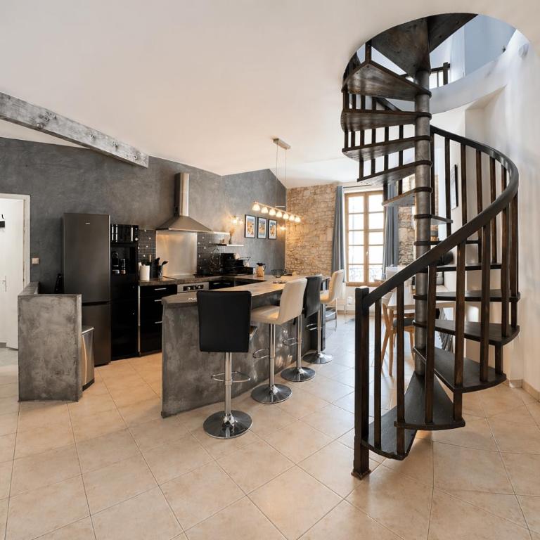 Apartment in the heart of Nîmes' historic center - Apartment - 3