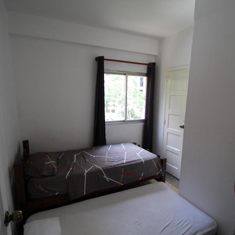 Candelaria Apartment cerca del CC Sambil - Two-Bedroom Apartment with City View - 15