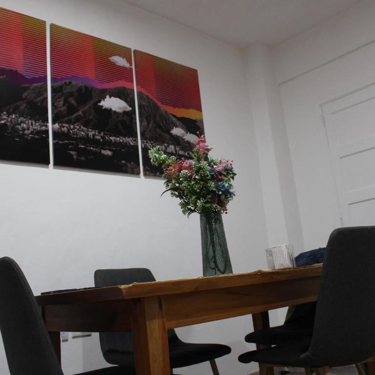 Candelaria Apartment cerca del CC Sambil - Two-Bedroom Apartment with City View - 24