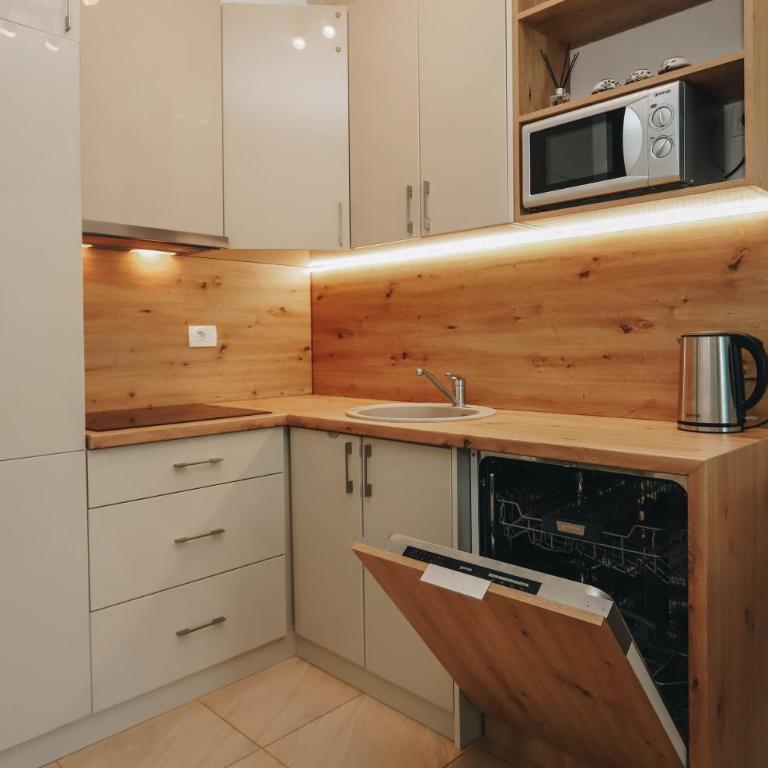 Sea&Rest Apartment - Three-Bedroom Apartment - 9