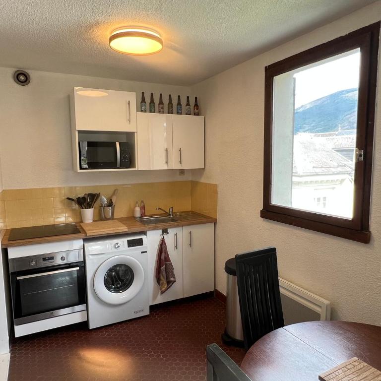 T2 idéalement situé-wifi-Parking - Appartamento con 1 Camera da Letto - 3