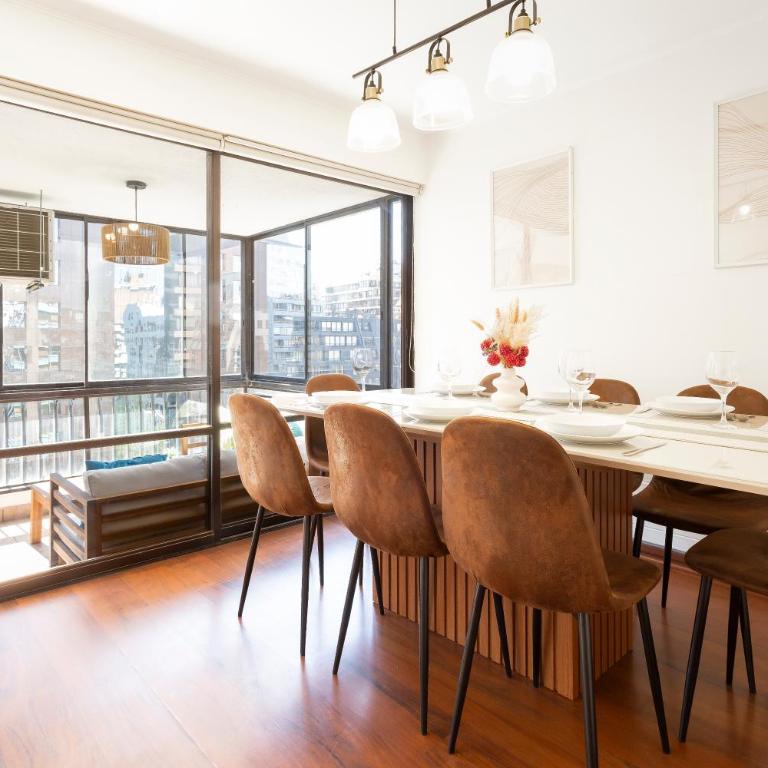 Amplio dpto a pasos del Costanera Center y MUT en Las Condes con Aire Acondicionado - Three-Bedroom Apartment - 12