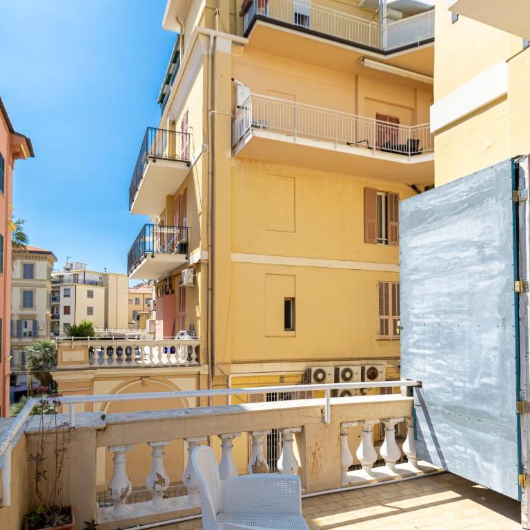 Sanremo inn RDA Luxury Rooms via Matteotti 144 - Ampia Camera Matrimoniale - 25