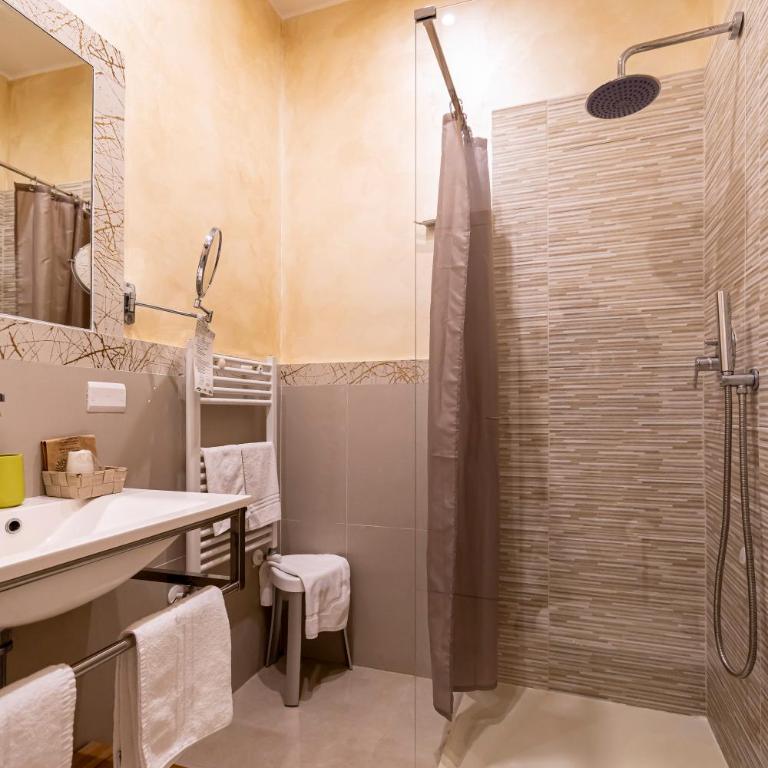 Sanremo inn RDA Luxury Rooms via Matteotti 144 - Ampia Camera Matrimoniale - 34