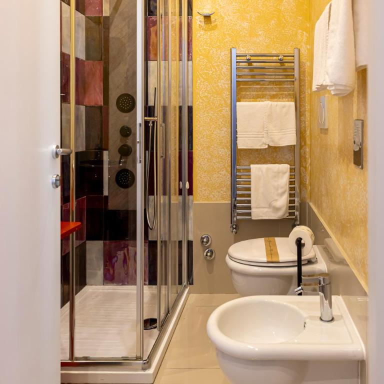 Sanremo inn RDA Luxury Rooms via Matteotti 144 - Ampia Camera Matrimoniale - 73