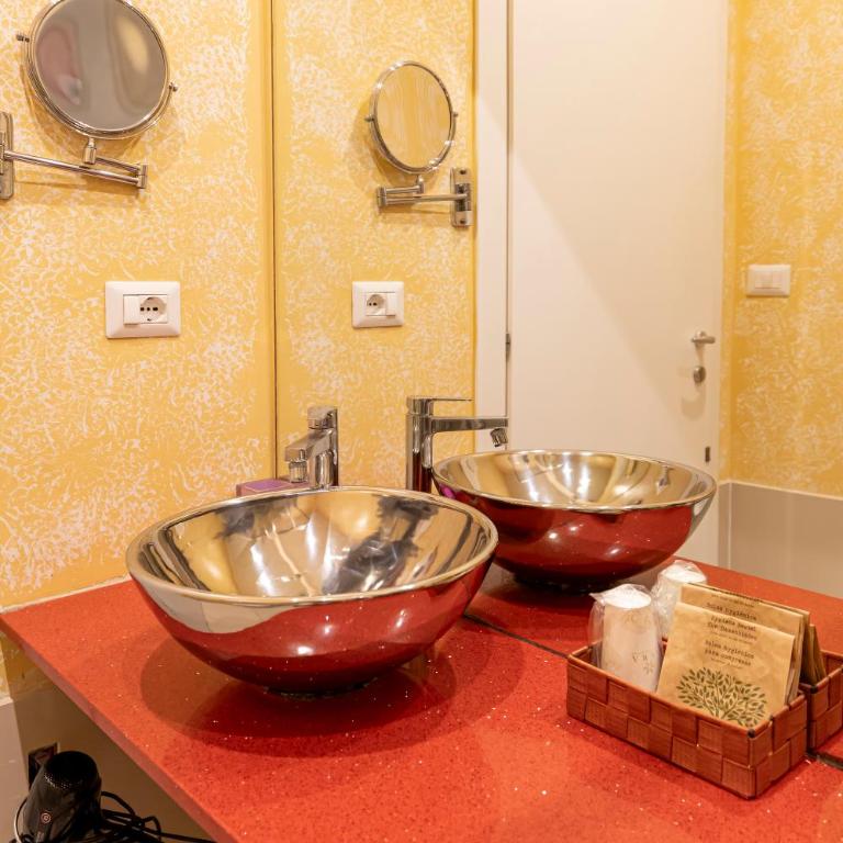 Sanremo inn RDA Luxury Rooms via Matteotti 144 - Ampia Camera Matrimoniale - 70