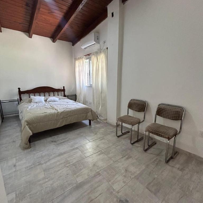 Casa de 3 dormitorios - Casa con 1 dormitorio - 11