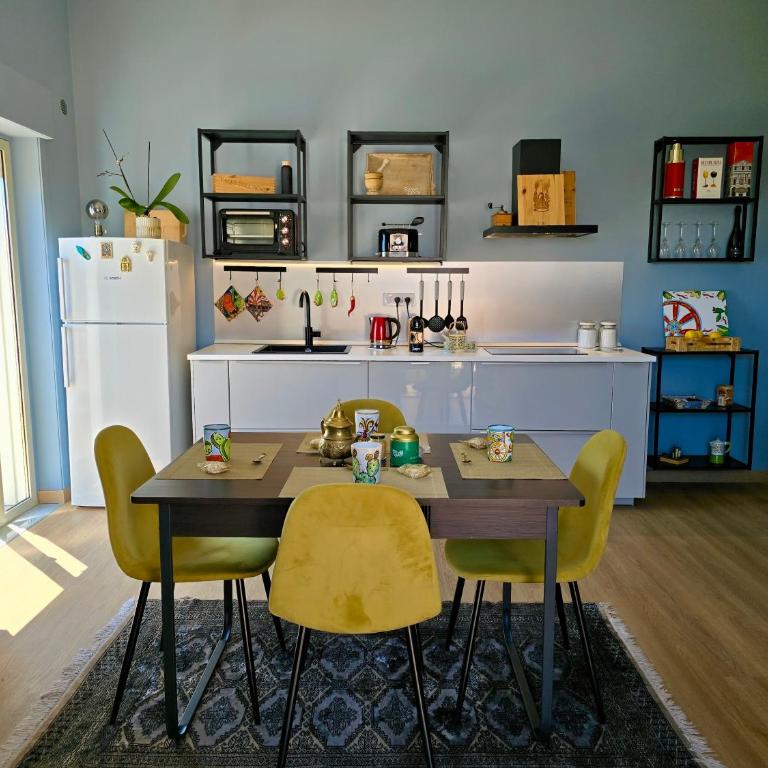 SuiteLina - Appartamento con Vista e Balcone - 25