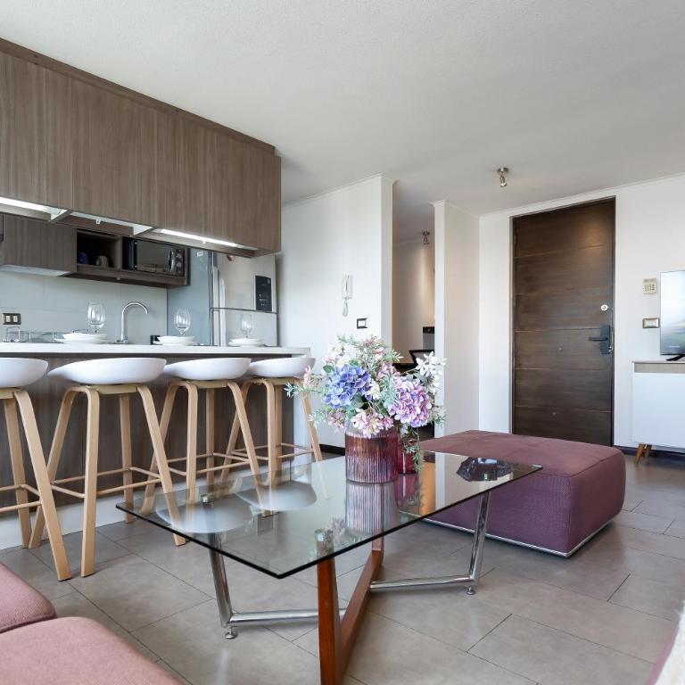 Depto con calefacción a pasos del Parque Arauco - Two-Bedroom Apartment - 10