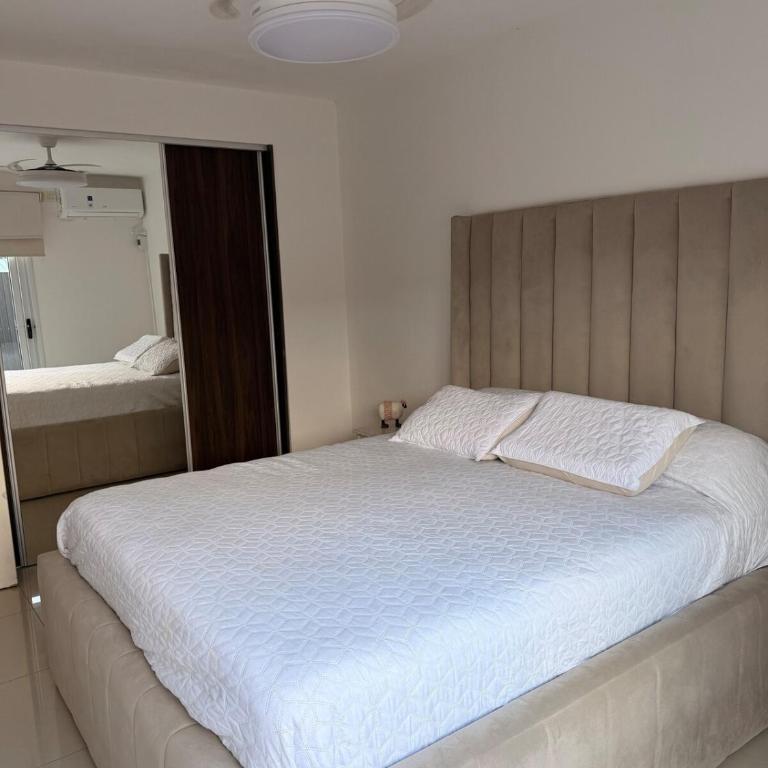 Modern,balcony,pool in front of RioIv terminal - Apartamento de 1 dormitorio - 20