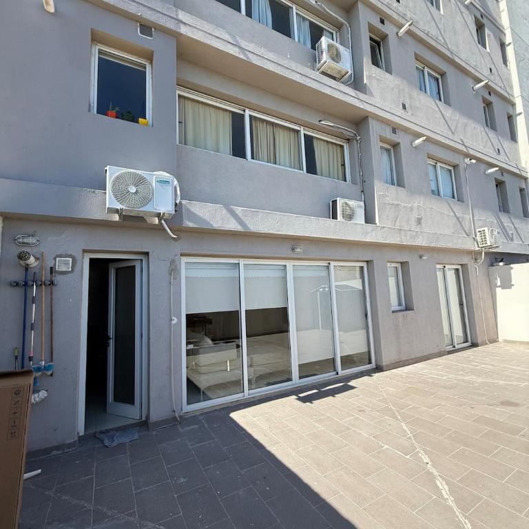 Modern,balcony,pool in front of RioIv terminal - Apartamento de 1 dormitorio - 47