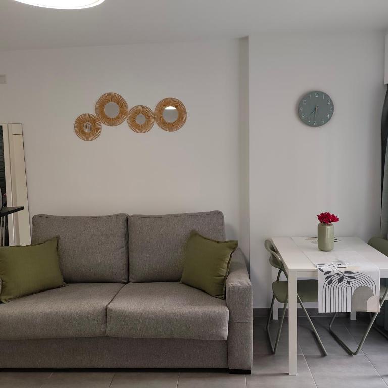 Luminoso y acogedor estudio cerca del mar y ocio - Apartamento de 1 dormitorio - 8