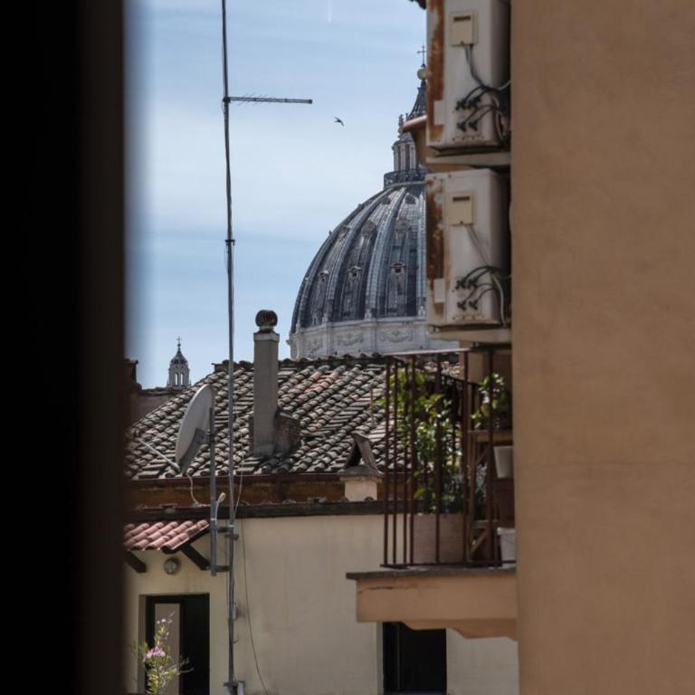 Vatican Boutique Apartment St. Peter Dome View - Apartment - 3