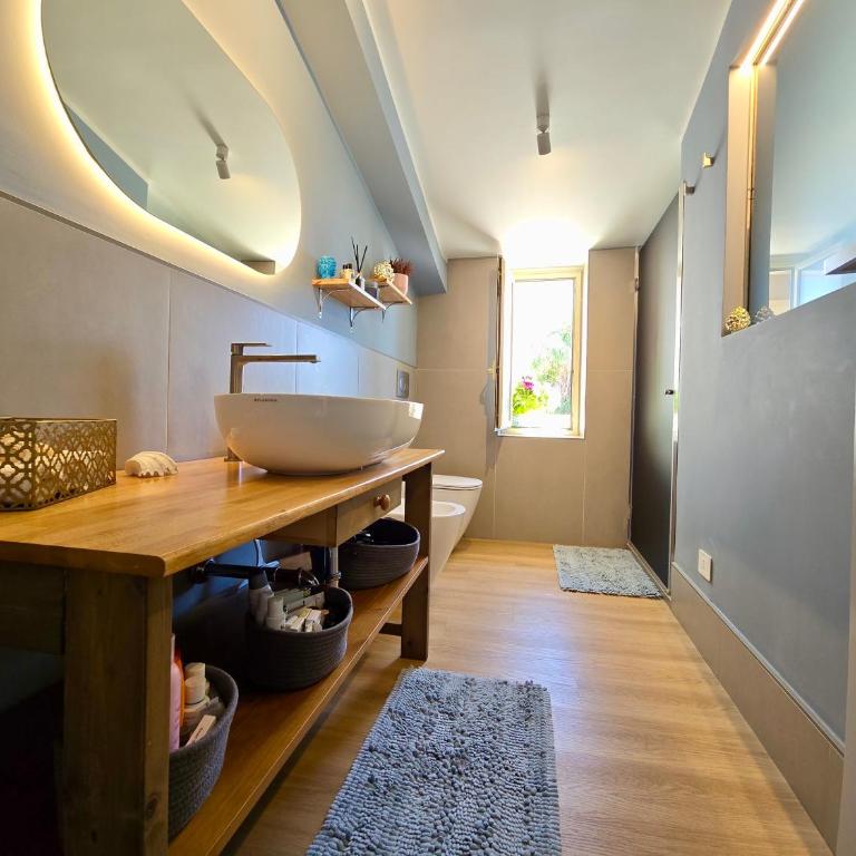 SuiteLina - Appartamento con Vista e Balcone - 12