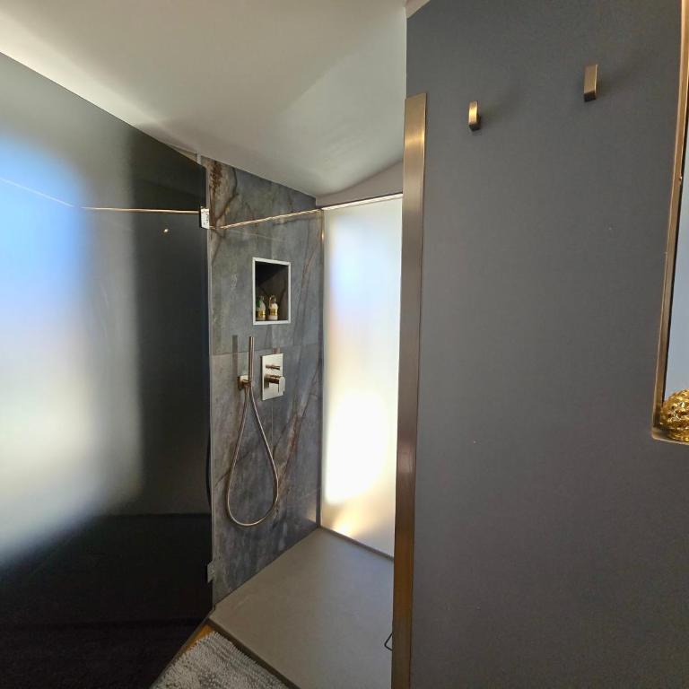 SuiteLina - Appartamento con Vista e Balcone - 14
