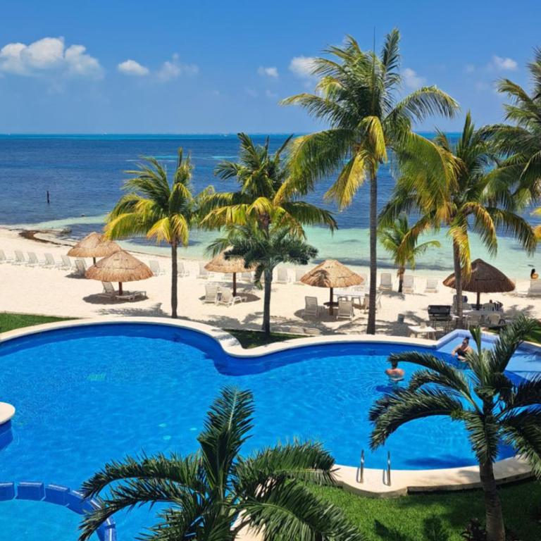 Beach Corner 309 - Two-Bedroom Apartment - 1