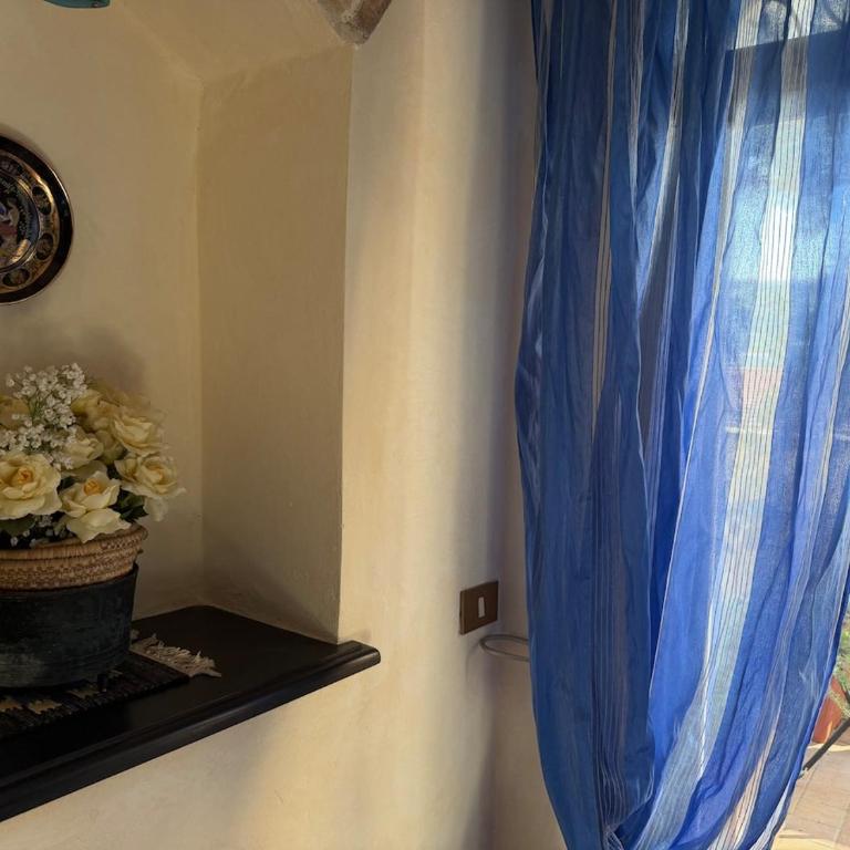 HOST4U - ex Archbishop's House & Terrace, Imperia - Appartamento con 1 Camera da Letto, Balcone e Vista Mare - 23