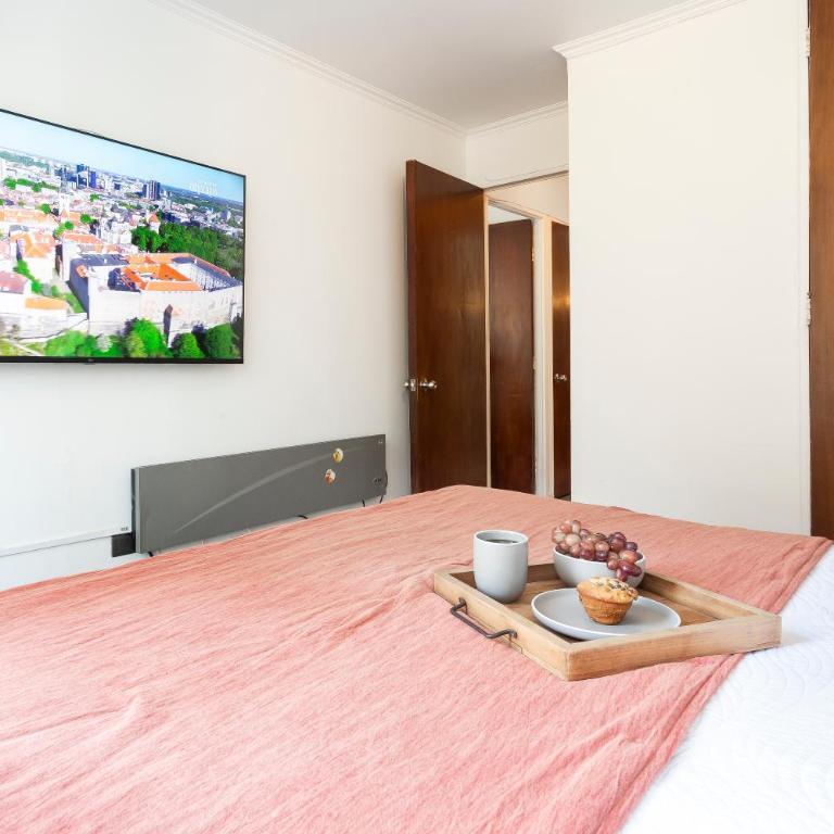 Acogedor departamento en Barrio el Golf con Aire acondicionadoCercano a Costanera Center y MUT - Three-Bedroom Apartment - 25