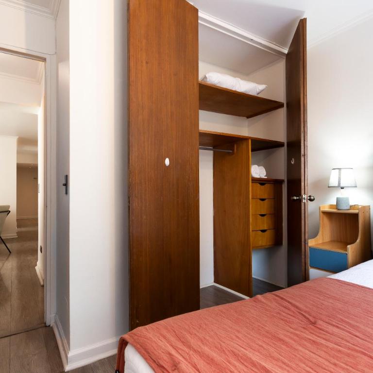 Acogedor departamento en Barrio el Golf con Aire acondicionadoCercano a Costanera Center y MUT - Three-Bedroom Apartment - 27