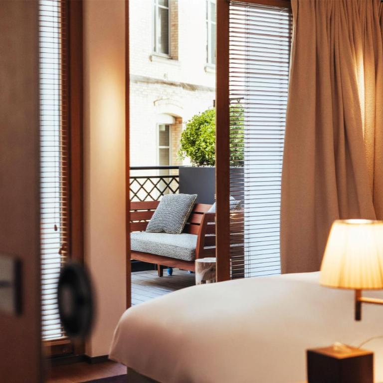 Hotel SAX Paris, LXR Hotels & Resorts - Chambre King de Luxe avec Terrasse - 1