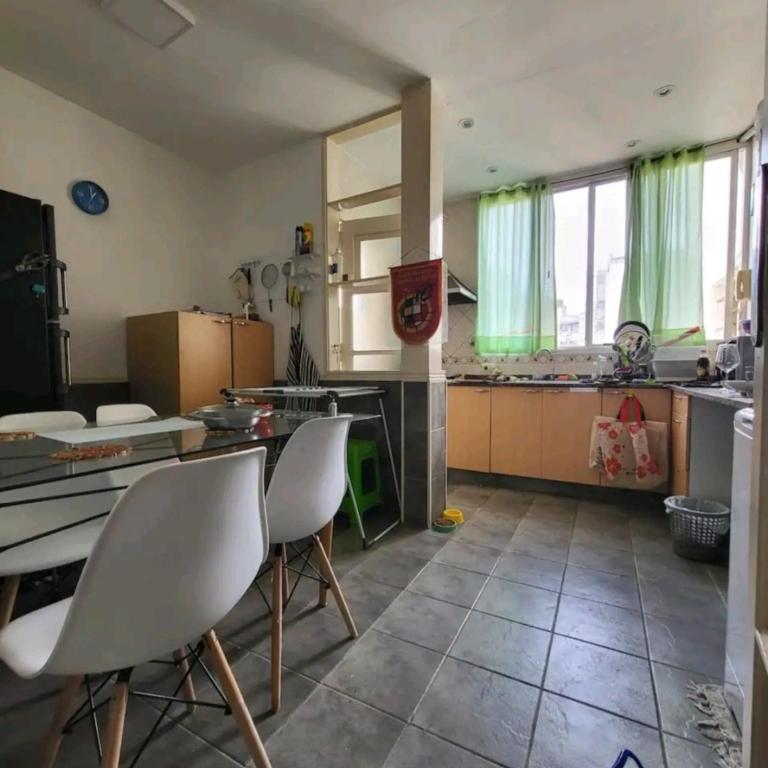 Habitación con vista directa al desfile - Apartamento de 1 dormitorio - 2