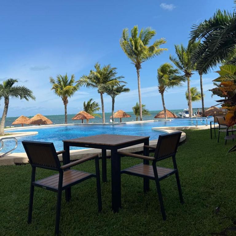 Beach Corner 309 - Two-Bedroom Apartment - 8