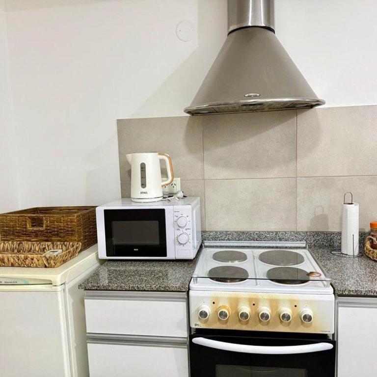 Apart Central plaza catedral Francisco Pascasio 618 San Carlos de Bariloche - Apartamento de 3 dormitorios - 1