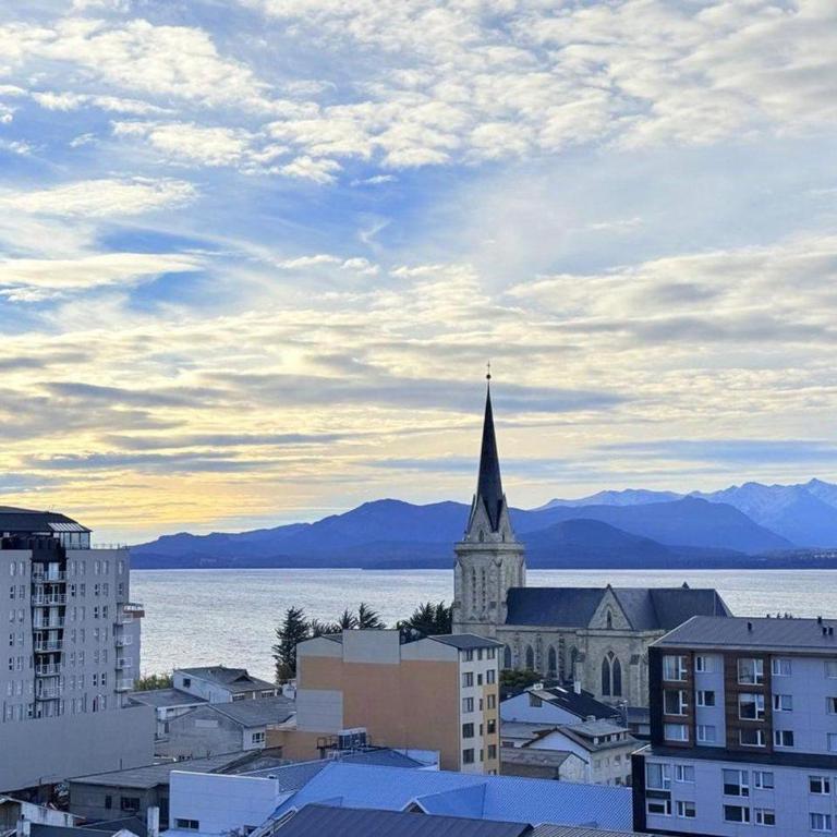 Apart Central plaza catedral Francisco Pascasio 618 San Carlos de Bariloche - Apartamento de 3 dormitorios - 19