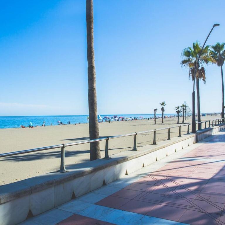 Spectacular beachfront apartment - Casa - 33