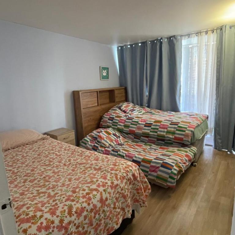 Lado Parque Arauco 3 Habitaciones - Three-Bedroom Apartment with Mountain View - 12