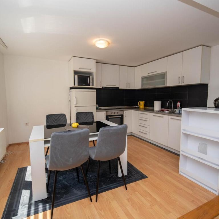Heart of the City - Apartman sa 2 Spavaće Sobe - 8