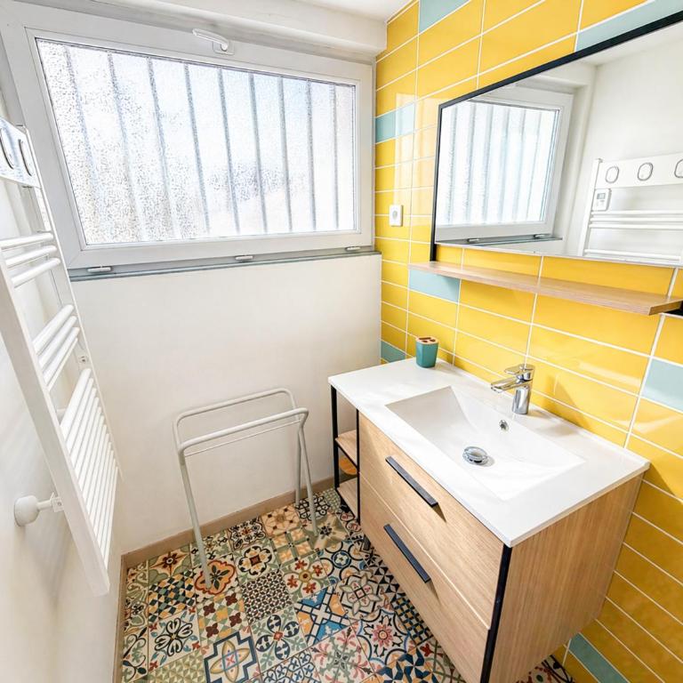 Maison rénovée proche plage, jardin clos, terrasse et parking privé - FR-1-22-353 - Maison de Vacances - 3