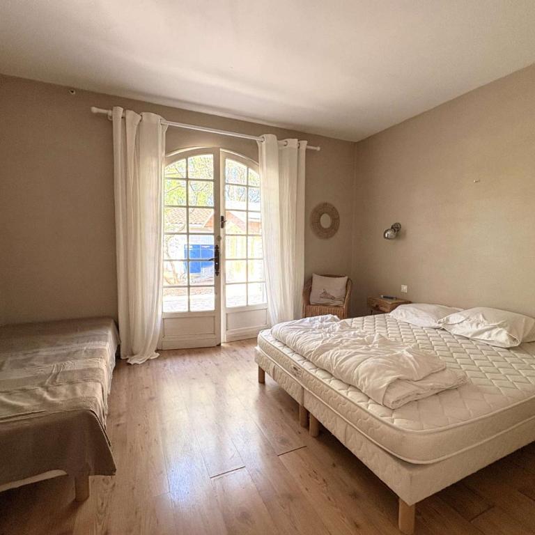 Villa calme, animaux admis - 7 pers. - FR-1-736-80 - Villa - 12