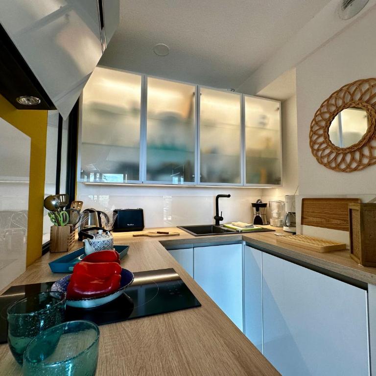 T2 en front de mer, piscine, parking - 3 pers. - FR-1-794-176 - Appartamento - 3