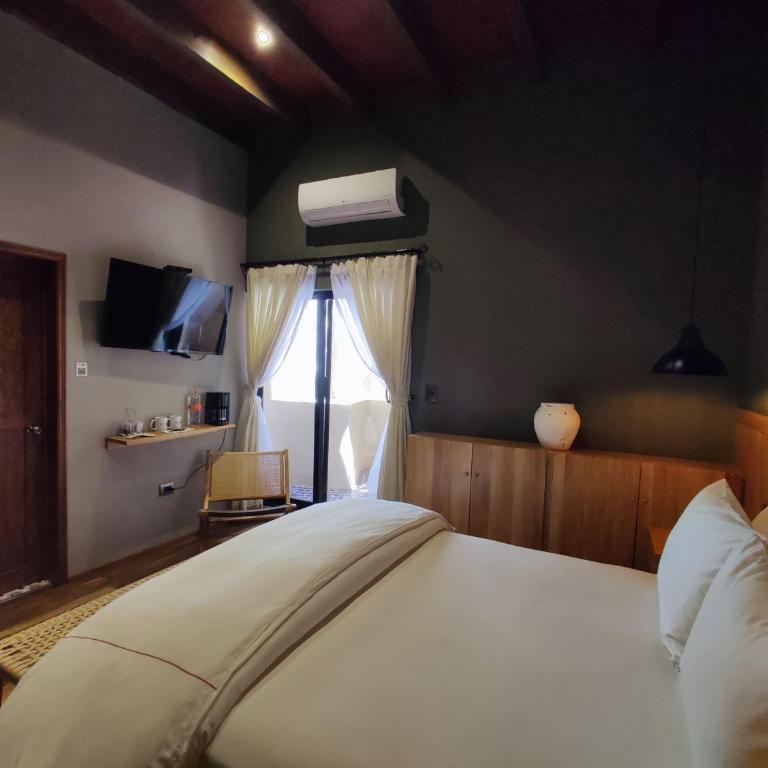 Hotel Bitos Boutique - Suite Doble Deluxe - Cama grande - 2
