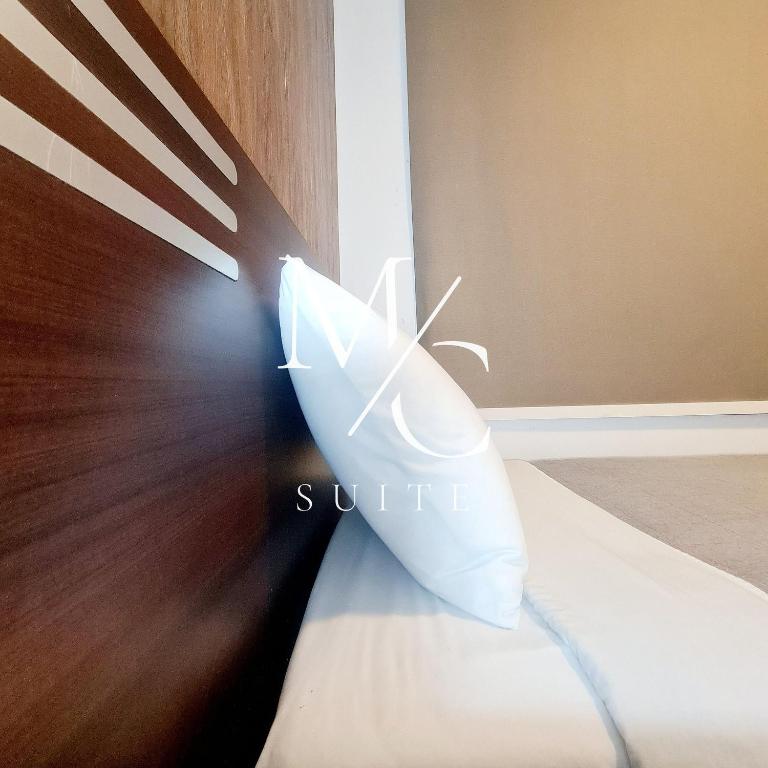 Departamento 3 Hab, primer piso. Sector sur - Three-Bedroom Apartment with Balcony - 36