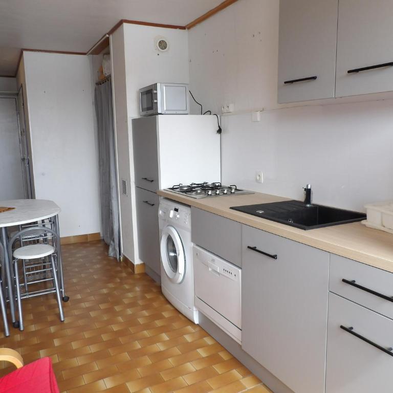 Appartement vue sur marina, piscine - 4 pers. - One-Bedroom Apartment - 1