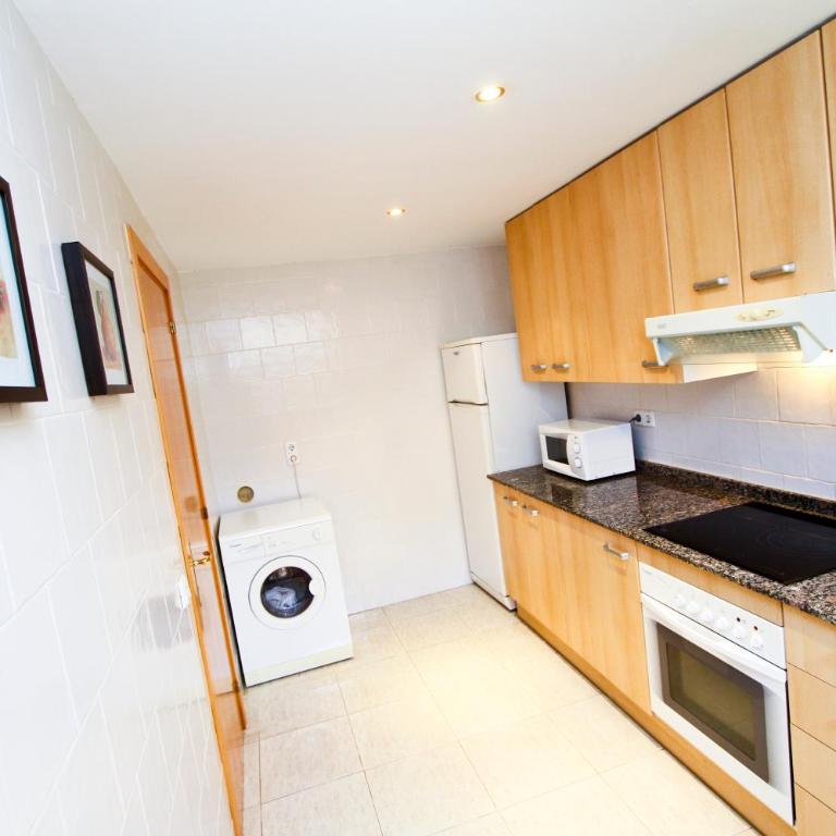 Olivers Planet Costa Dorada - Three-Bedroom Vacation Home - 13